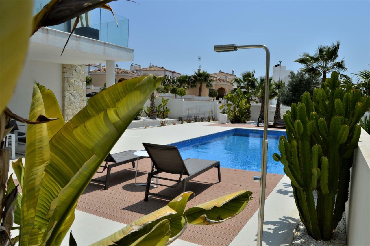 Villa With Private Pool Llobregales Екстер'єр фото