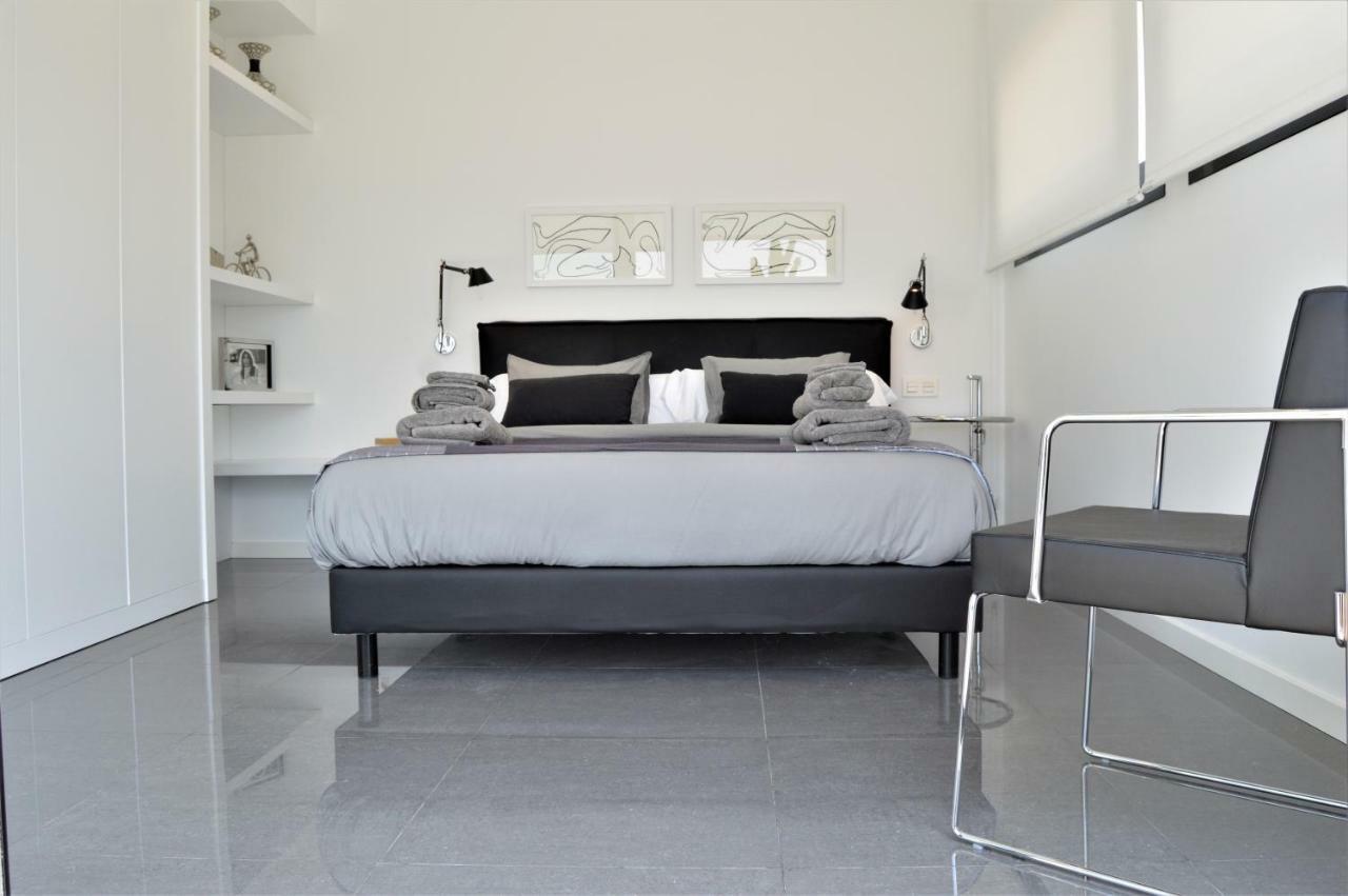 Villa With Private Pool Llobregales Екстер'єр фото